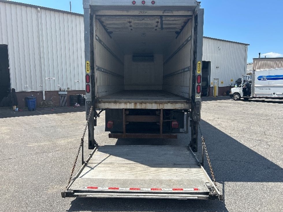 Refrigerated Truck-Light and Medium Duty Trucks-Freightliner-2017-M2-New Bedford-MA-270,872\n\t\tmiles-$ 46,500 - Image 9