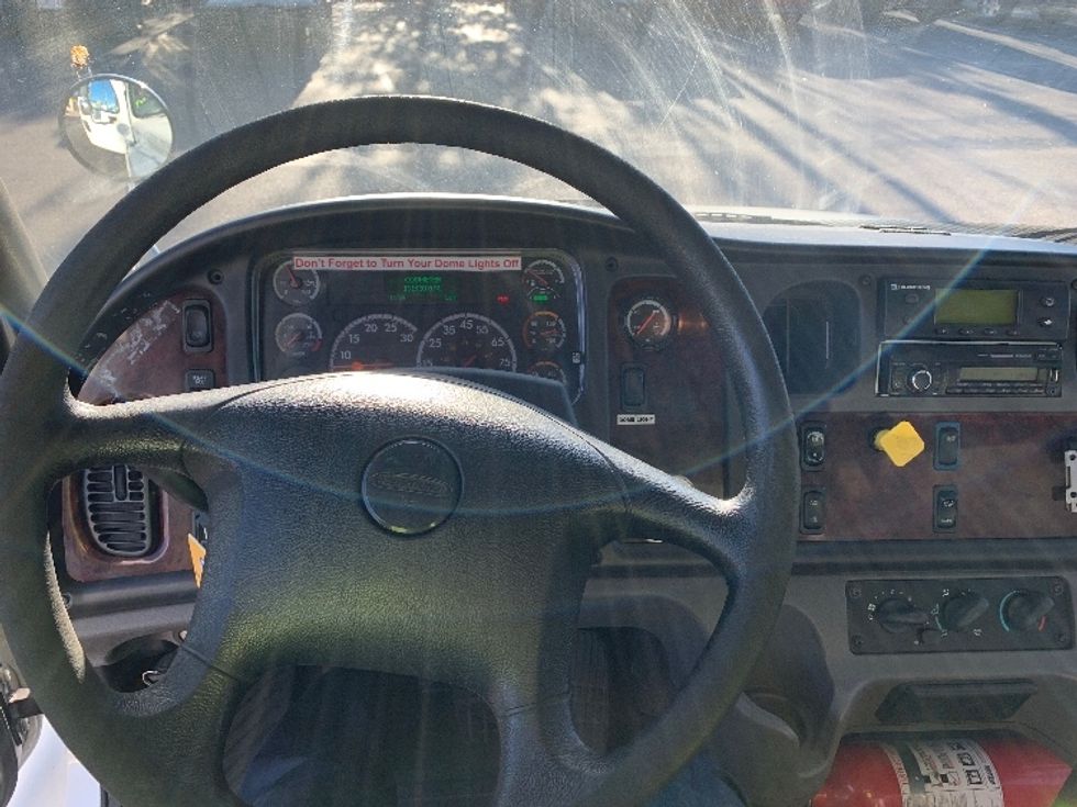 Refrigerated Truck-Light and Medium Duty Trucks-Freightliner-2017-M2-Norton-MA-191,367\n\t\tmiles-$ 34,500 - Image 17