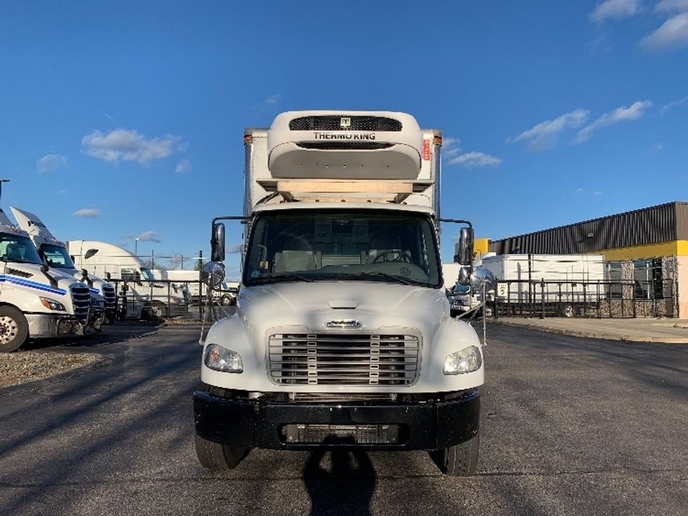 Refrigerated Truck-Light and Medium Duty Trucks-Freightliner-2017-M2-Norton-MA-191,367\n\t\tmiles-$ 34,500 - Image 2