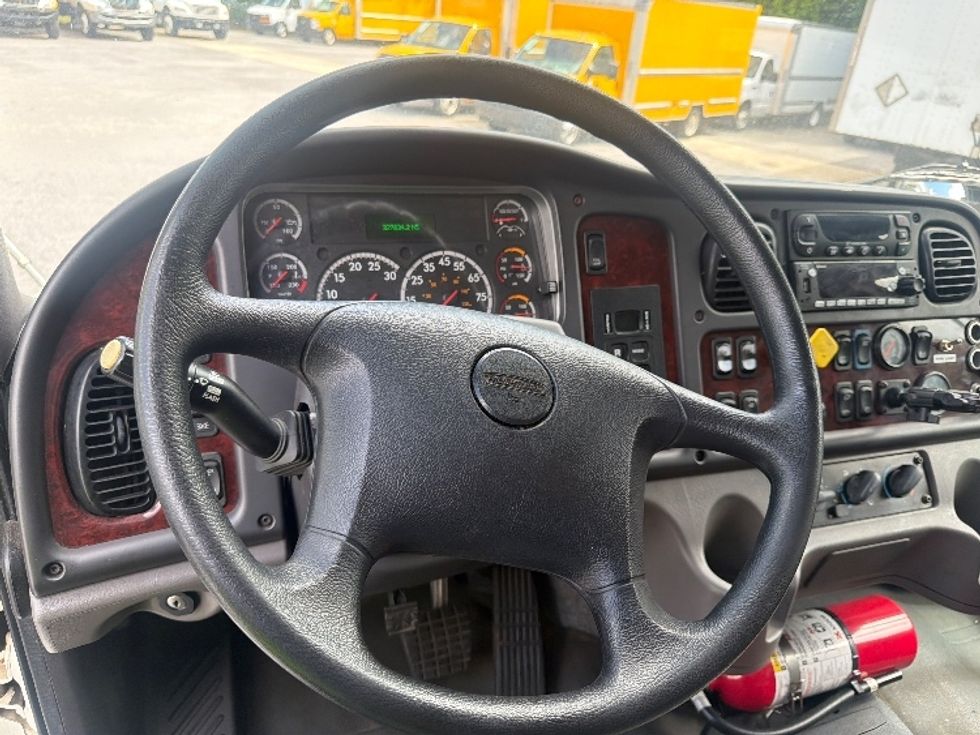 Refrigerated Truck-Light and Medium Duty Trucks-Freightliner-2017-M2-Pensacola-FL-327,833\n\t\tmiles-$ 40,500 - Image 17