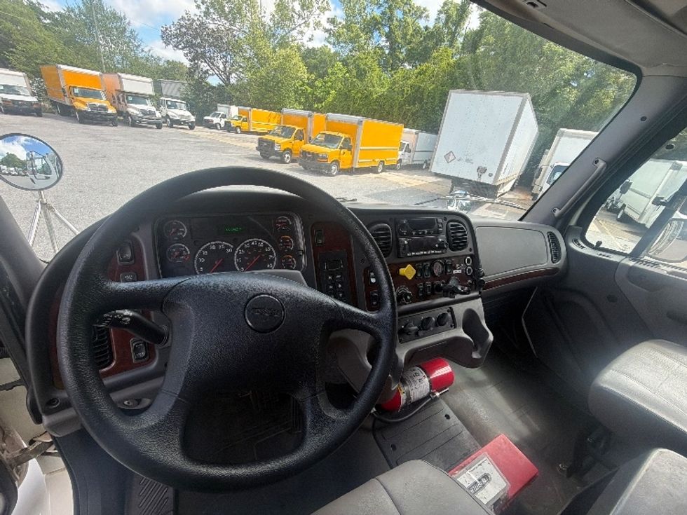 Refrigerated Truck-Light and Medium Duty Trucks-Freightliner-2017-M2-Pensacola-FL-327,833\n\t\tmiles-$ 40,500 - Image 18