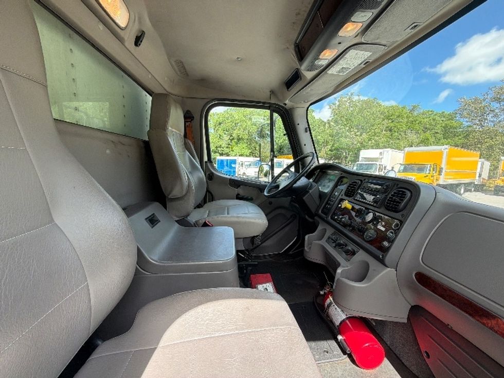 Refrigerated Truck-Light and Medium Duty Trucks-Freightliner-2017-M2-Pensacola-FL-327,833\n\t\tmiles-$ 40,500 - Image 22