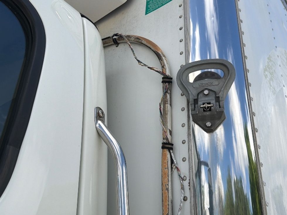 Refrigerated Truck-Light and Medium Duty Trucks-Freightliner-2017-M2-Pensacola-FL-327,833\n\t\tmiles-$ 40,500 - Image 26