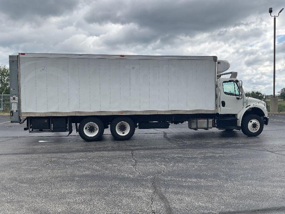 Refrigerated Truck-Light and Medium Duty Trucks-Freightliner-2017-M2-Perrysburg-OH-280,940\n\t\tmiles-$ 41,750 - Image 14