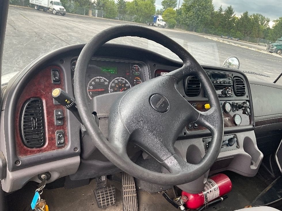 Refrigerated Truck-Light and Medium Duty Trucks-Freightliner-2017-M2-Perrysburg-OH-280,940\n\t\tmiles-$ 41,750 - Image 17