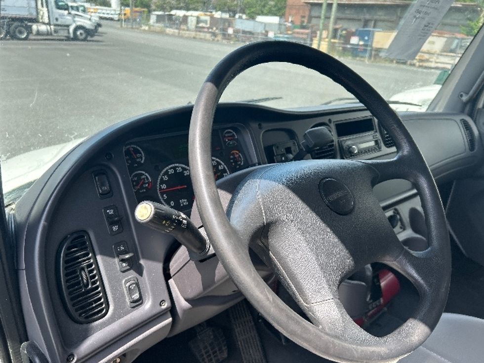 Refrigerated Truck-Light and Medium Duty Trucks-Freightliner-2017-M2-Philadelphia-PA-135,830\n\t\tmiles-$ 42,500 - Image 17