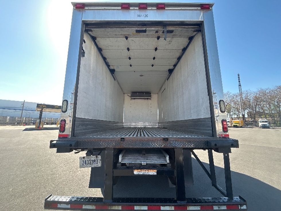Refrigerated Truck-Light and Medium Duty Trucks-Freightliner-2017-M2-Philadelphia-PA-135,830\n\t\tmiles-$ 42,500 - Image 8