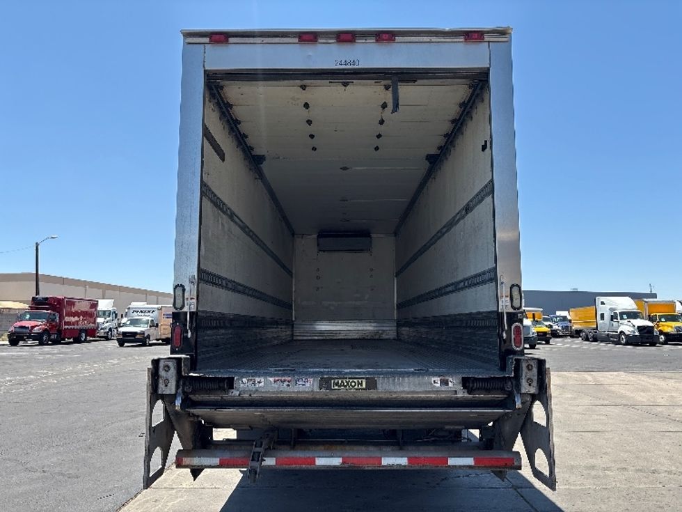 Refrigerated Truck-Light and Medium Duty Trucks-Freightliner-2017-M2-Phoenix-AZ-210,366\n\t\tmiles-$ 63,500 - Image 8