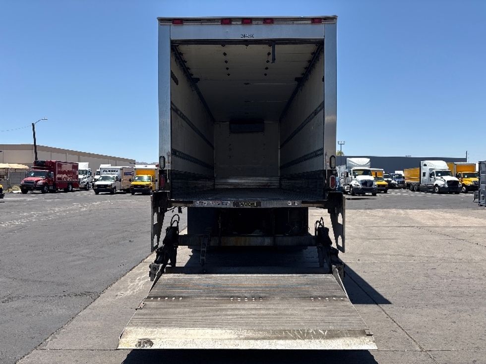 Refrigerated Truck-Light and Medium Duty Trucks-Freightliner-2017-M2-Phoenix-AZ-210,366\n\t\tmiles-$ 63,500 - Image 9