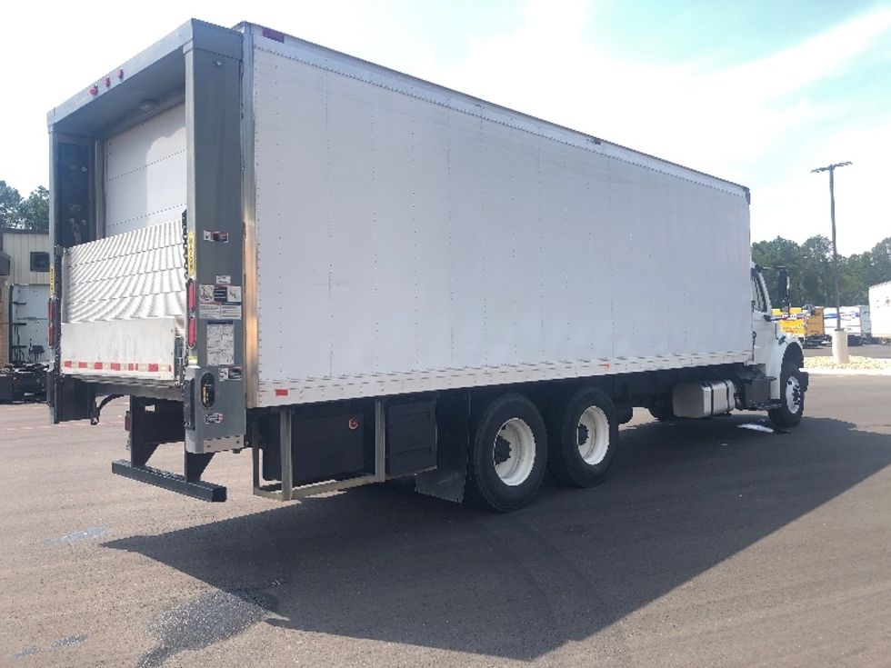 Refrigerated Truck-Light and Medium Duty Trucks-Freightliner-2017-M2-Shreveport-LA-351,856\n\t\tmiles-$ 37,250 - Image 13