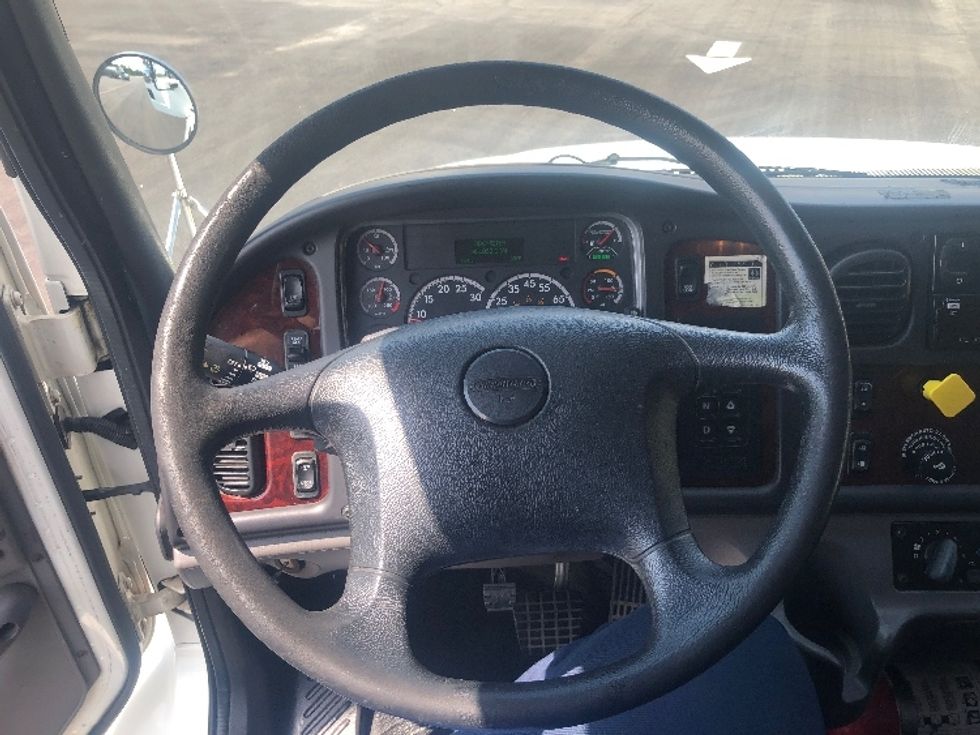 Refrigerated Truck-Light and Medium Duty Trucks-Freightliner-2017-M2-Shreveport-LA-351,856\n\t\tmiles-$ 37,250 - Image 17