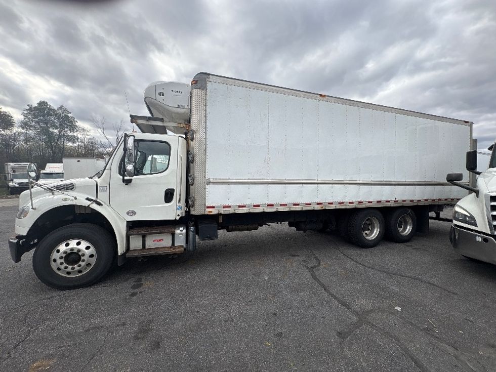 Refrigerated Truck-Light and Medium Duty Trucks-Freightliner-2017-M2-Springfield-MA-380,000\n\t\tmiles-$ 33,250 - Image 4