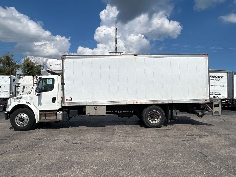 Refrigerated Truck-Light and Medium Duty Trucks-Freightliner-2017-M2-Sturtevant-WI-220,133\n\t\tmiles-$ 32,750 - Image 4