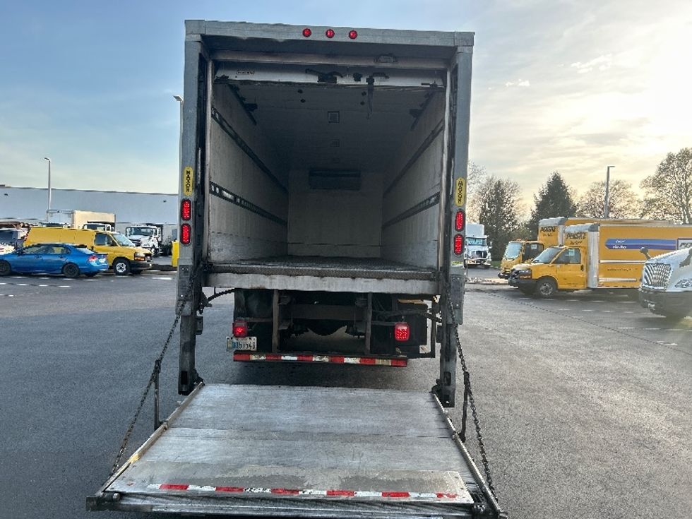 Refrigerated Truck-Light and Medium Duty Trucks-Freightliner-2017-M2-Swedesboro-NJ-179,152\n\t\tmiles-$ 55,500 - Image 9