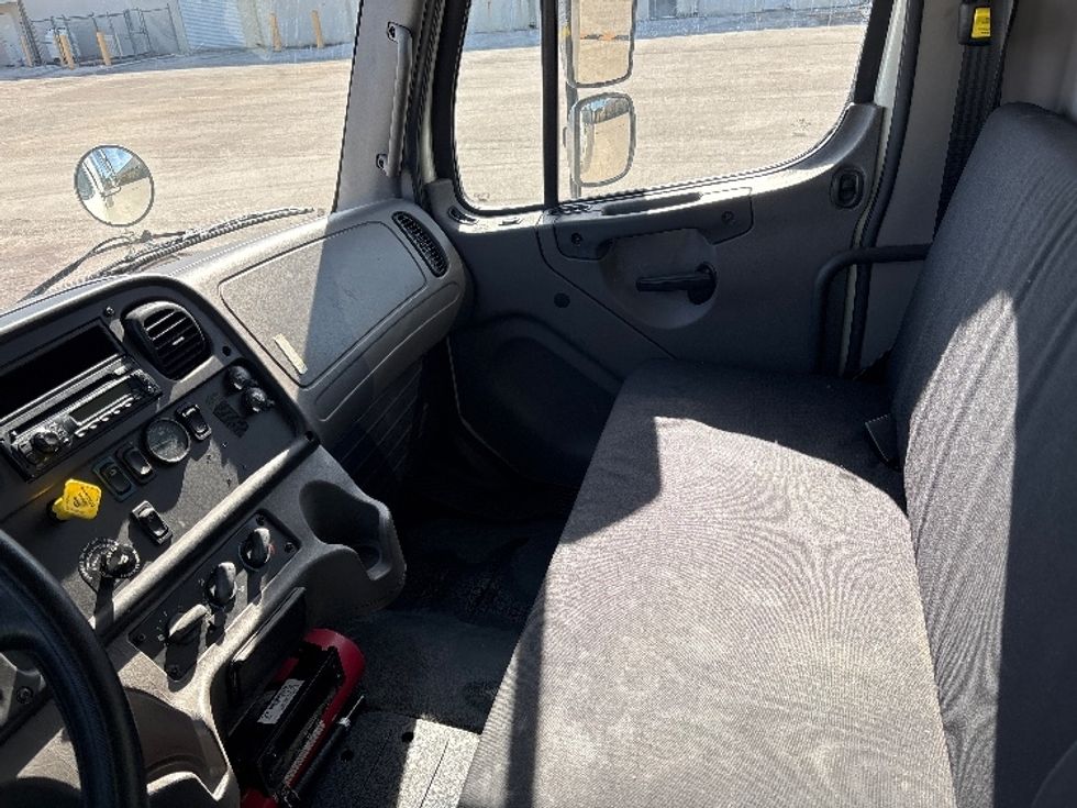 Refrigerated Truck-Light and Medium Duty Trucks-Freightliner-2017-M2-Tampa-FL-224,143\n\t\tmiles-$ 36,500 - Image 19