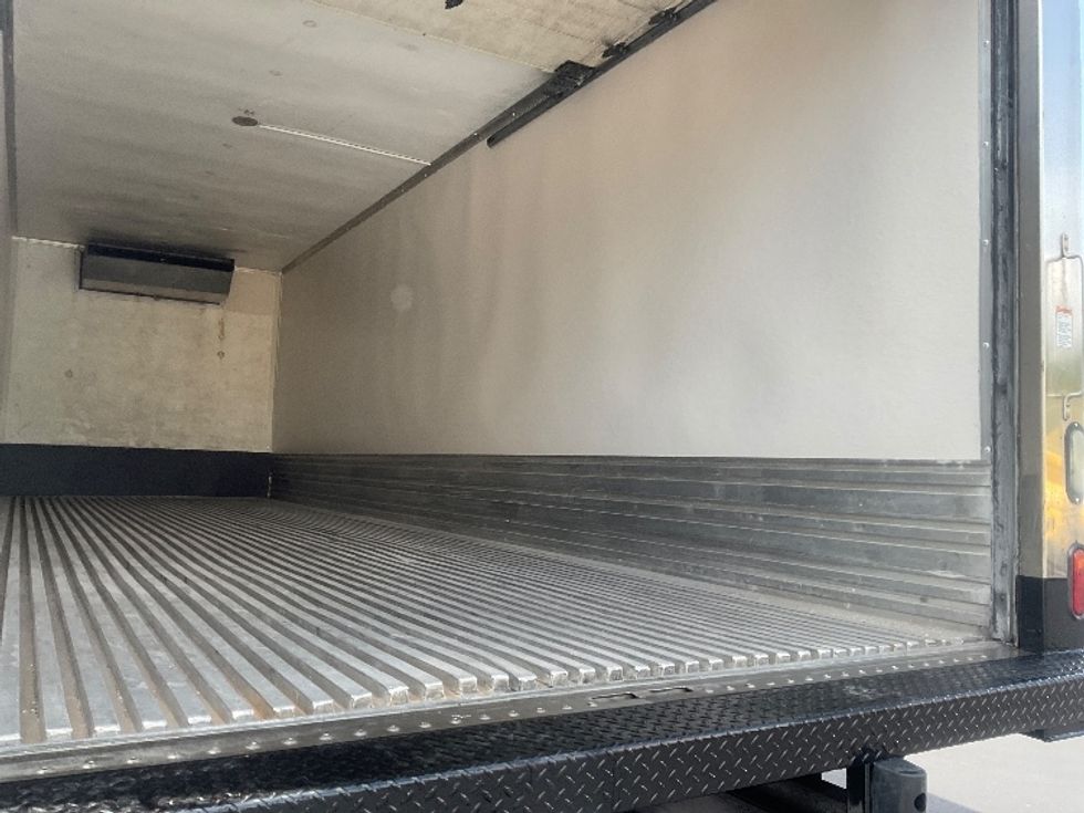 Refrigerated Truck-Light and Medium Duty Trucks-Freightliner-2017-M2-Tampa-FL-286,552\n\t\tmiles-$ 36,250 - Image 11