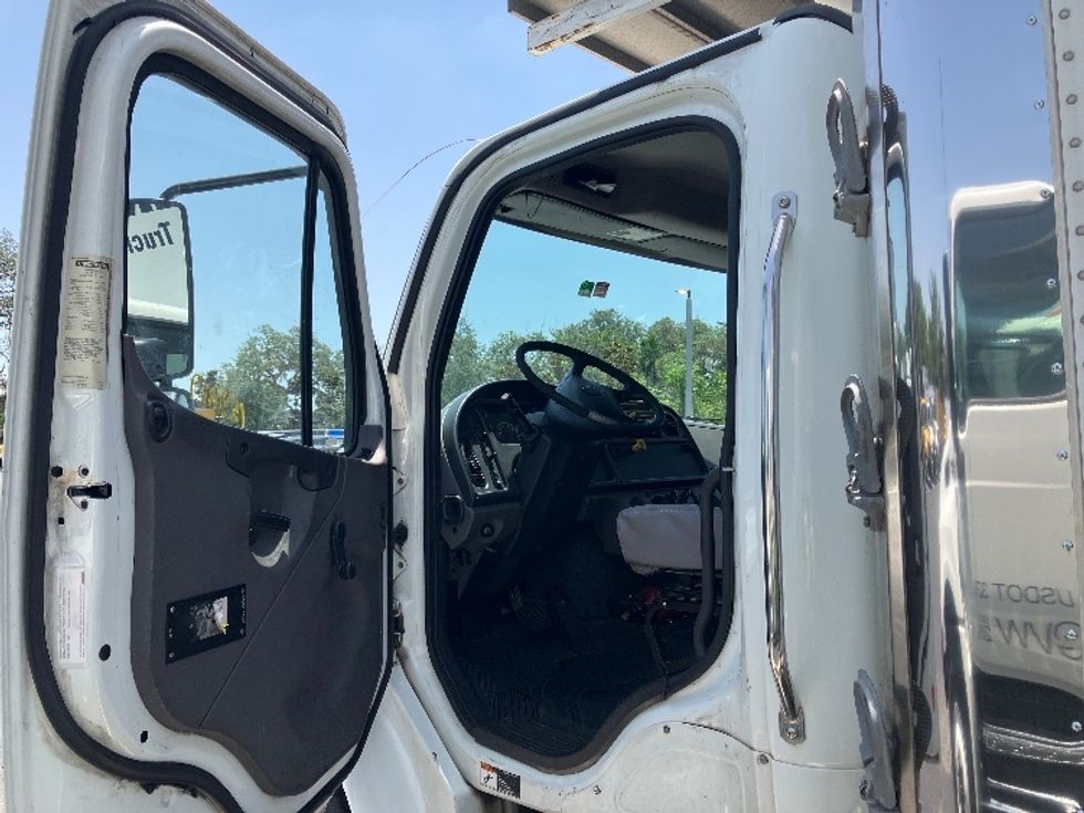 Refrigerated Truck-Light and Medium Duty Trucks-Freightliner-2017-M2-Tampa-FL-286,552\n\t\tmiles-$ 36,250 - Image 15