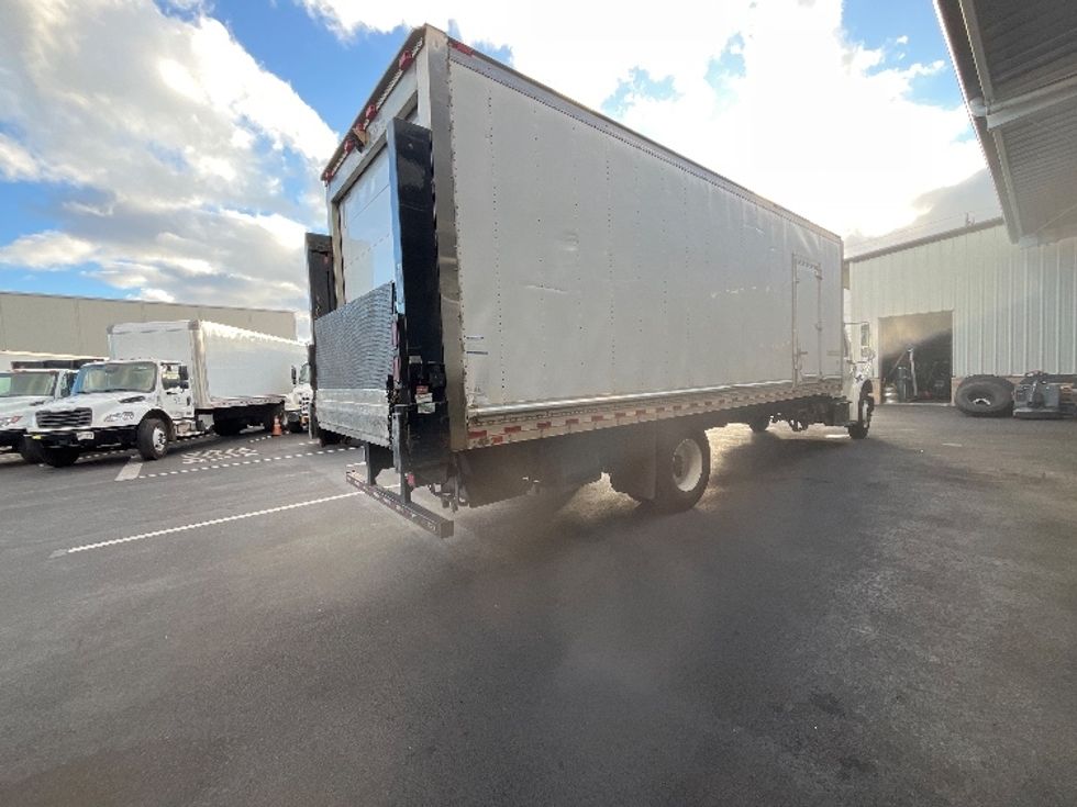 2017 Freightliner M2 106 Medium Duty photo 11