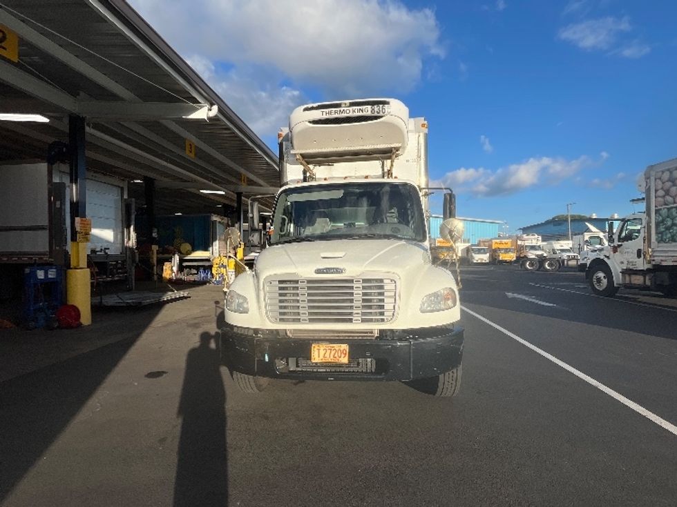 2017 Freightliner M2 106 Medium Duty photo 2