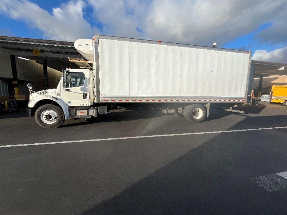 2017 Freightliner M2 106 Medium Duty photo 4