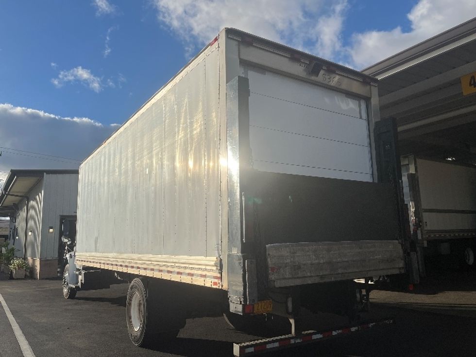 2017 Freightliner M2 106 Medium Duty photo 5