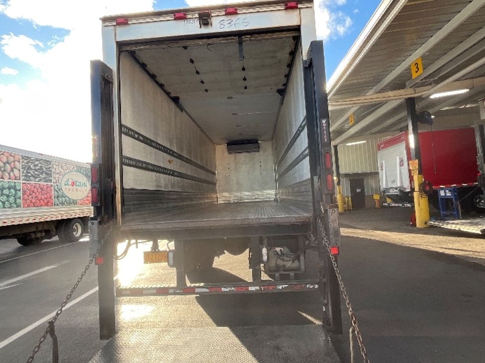 2017 Freightliner M2 106 Medium Duty photo 7