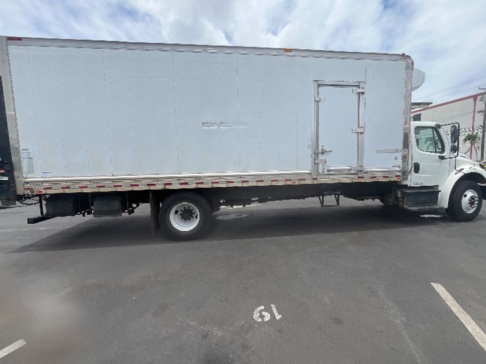 Refrigerated Truck-Light and Medium Duty Trucks-Freightliner-2017-M2-Torrance-CA-133,270\n\t\tmiles-$ 44,500 - Image 15