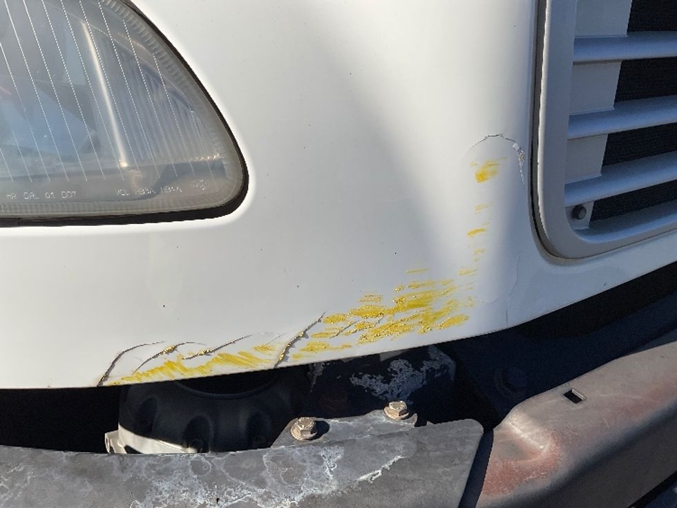 Refrigerated Truck-Light and Medium Duty Trucks-Freightliner-2017-M2-Torrance-CA-93,398\n\t\tmiles-$ 51,250 - Image 28