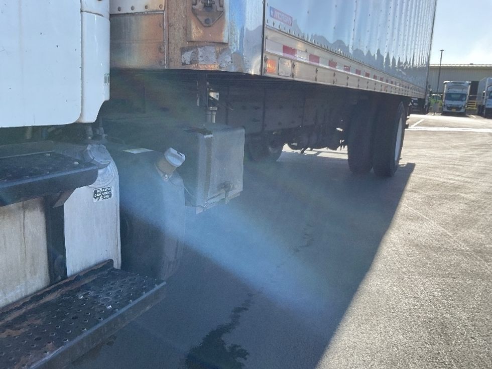 Refrigerated Truck-Light and Medium Duty Trucks-Freightliner-2017-M2-Torrance-CA-93,398\n\t\tmiles-$ 51,250 - Image 5