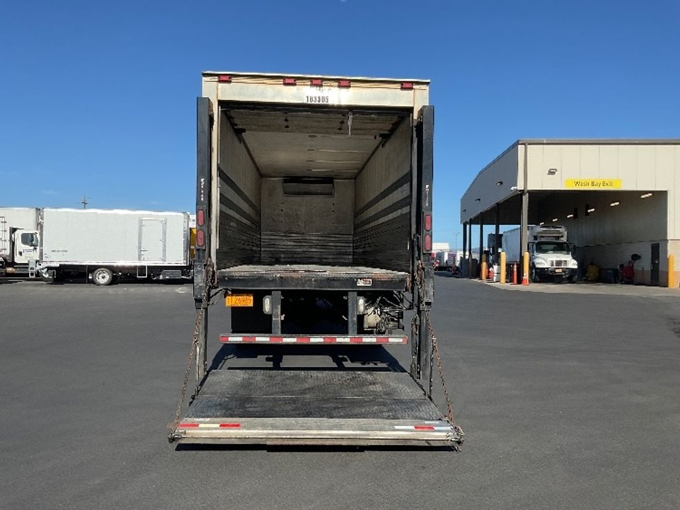 Refrigerated Truck-Light and Medium Duty Trucks-Freightliner-2017-M2-Torrance-CA-93,398\n\t\tmiles-$ 51,250 - Image 8