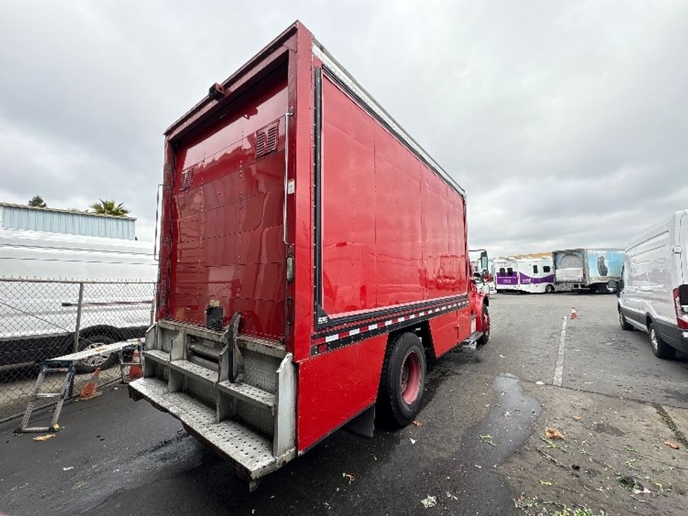 Refrigerated Truck-Light and Medium Duty Trucks-Freightliner-2017-M2-West Sacramento-CA-169,075\n\t\tmiles-$ 34,000 - Image 13
