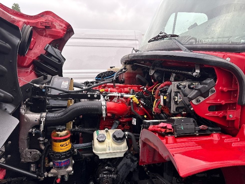 Refrigerated Truck-Light and Medium Duty Trucks-Freightliner-2017-M2-West Sacramento-CA-169,075\n\t\tmiles-$ 34,000 - Image 24