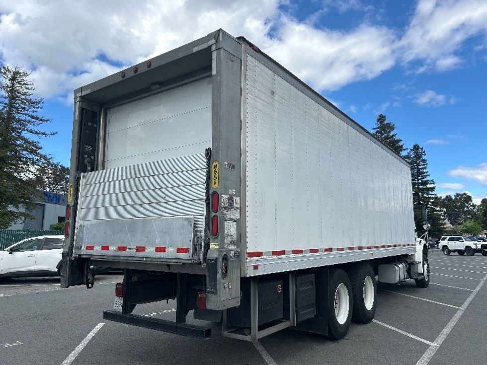 Refrigerated Truck-Light and Medium Duty Trucks-Freightliner-2017-M2-West Sacramento-CA-298,382\n\t\tmiles-$ 44,250 - Image 12