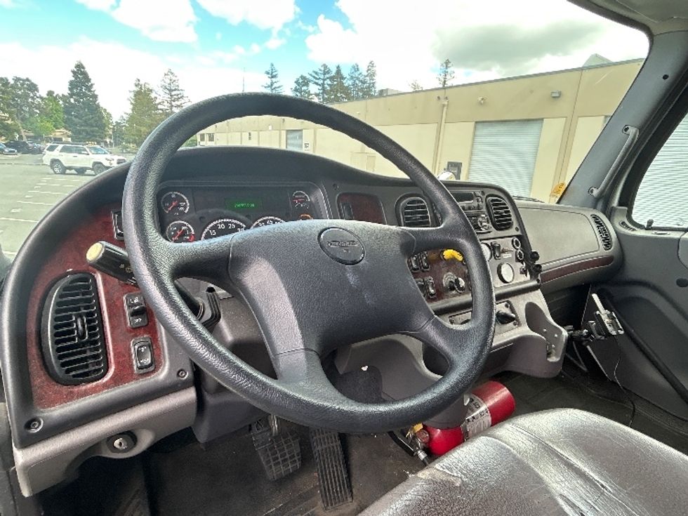Refrigerated Truck-Light and Medium Duty Trucks-Freightliner-2017-M2-West Sacramento-CA-298,382\n\t\tmiles-$ 44,250 - Image 16