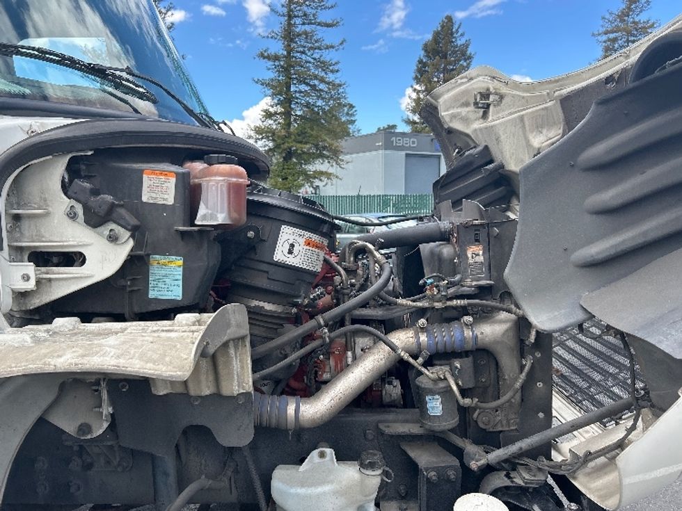 Refrigerated Truck-Light and Medium Duty Trucks-Freightliner-2017-M2-West Sacramento-CA-298,382\n\t\tmiles-$ 44,250 - Image 22