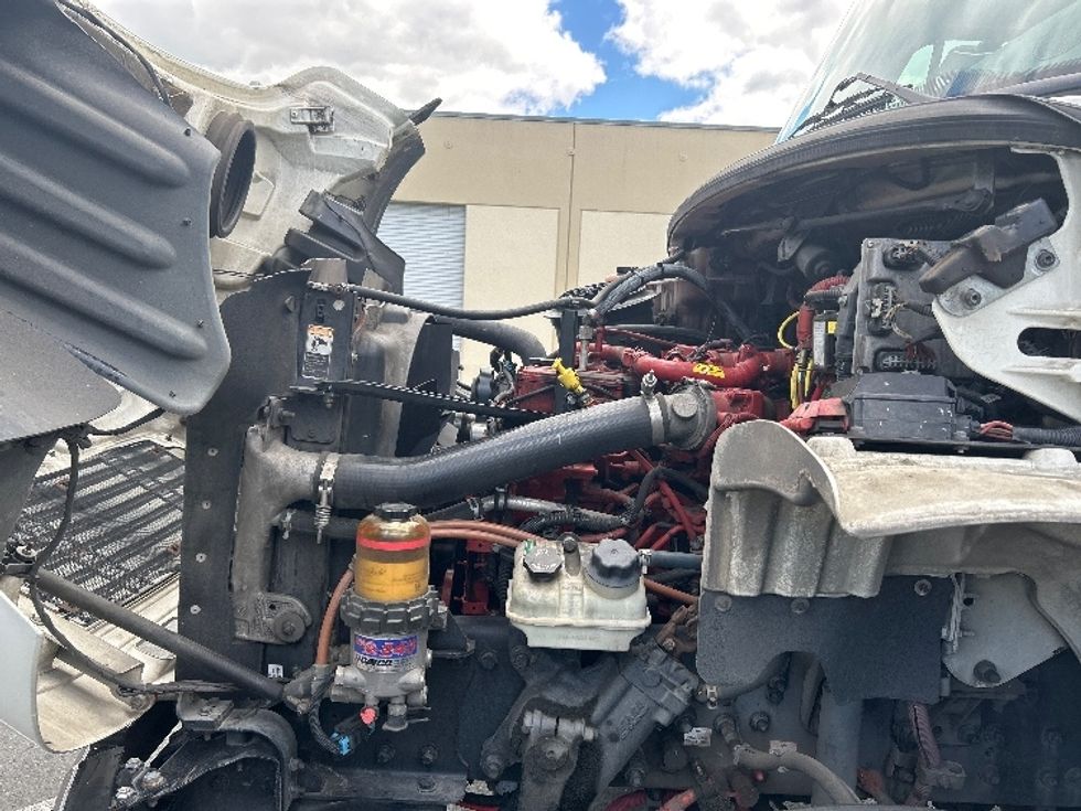 Refrigerated Truck-Light and Medium Duty Trucks-Freightliner-2017-M2-West Sacramento-CA-298,382\n\t\tmiles-$ 44,250 - Image 23