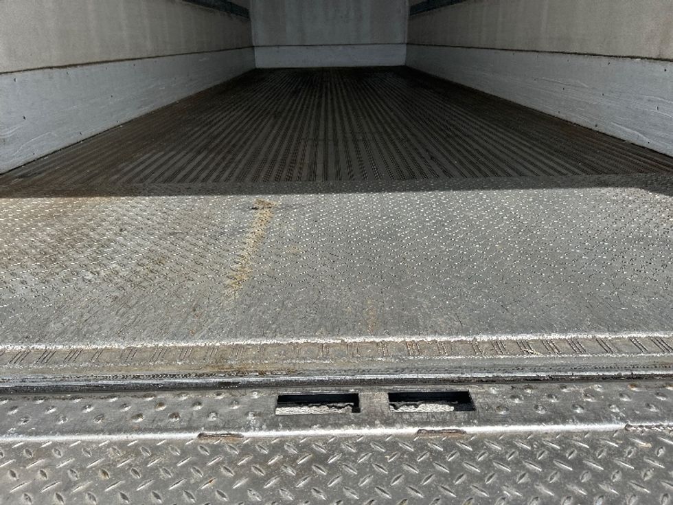 Refrigerated Truck-Light and Medium Duty Trucks-Freightliner-2017-M2-West Sacramento-CA-298,382\n\t\tmiles-$ 44,250 - Image 9