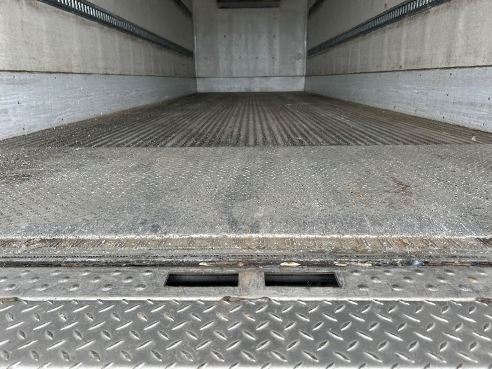 Refrigerated Truck-Light and Medium Duty Trucks-Freightliner-2017-M2-West Sacramento-CA-302,460\n\t\tmiles-$ 43,500 - Image 10