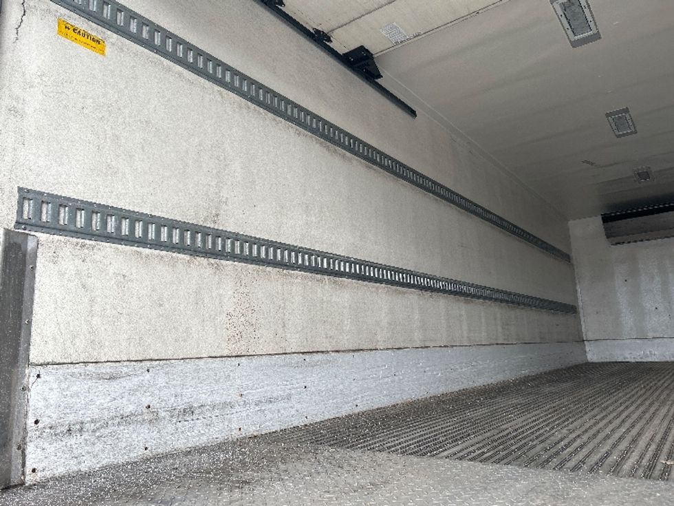 Refrigerated Truck-Light and Medium Duty Trucks-Freightliner-2017-M2-West Sacramento-CA-302,460\n\t\tmiles-$ 43,500 - Image 11
