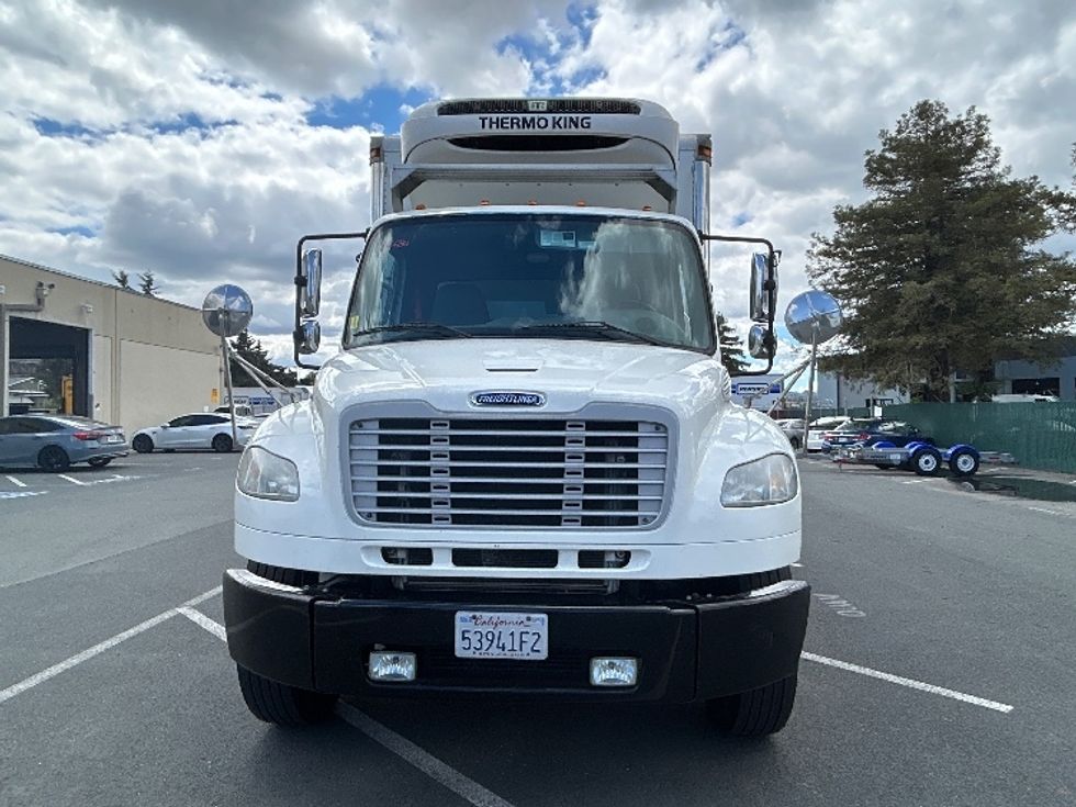 Refrigerated Truck-Light and Medium Duty Trucks-Freightliner-2017-M2-West Sacramento-CA-302,460\n\t\tmiles-$ 43,500 - Image 2