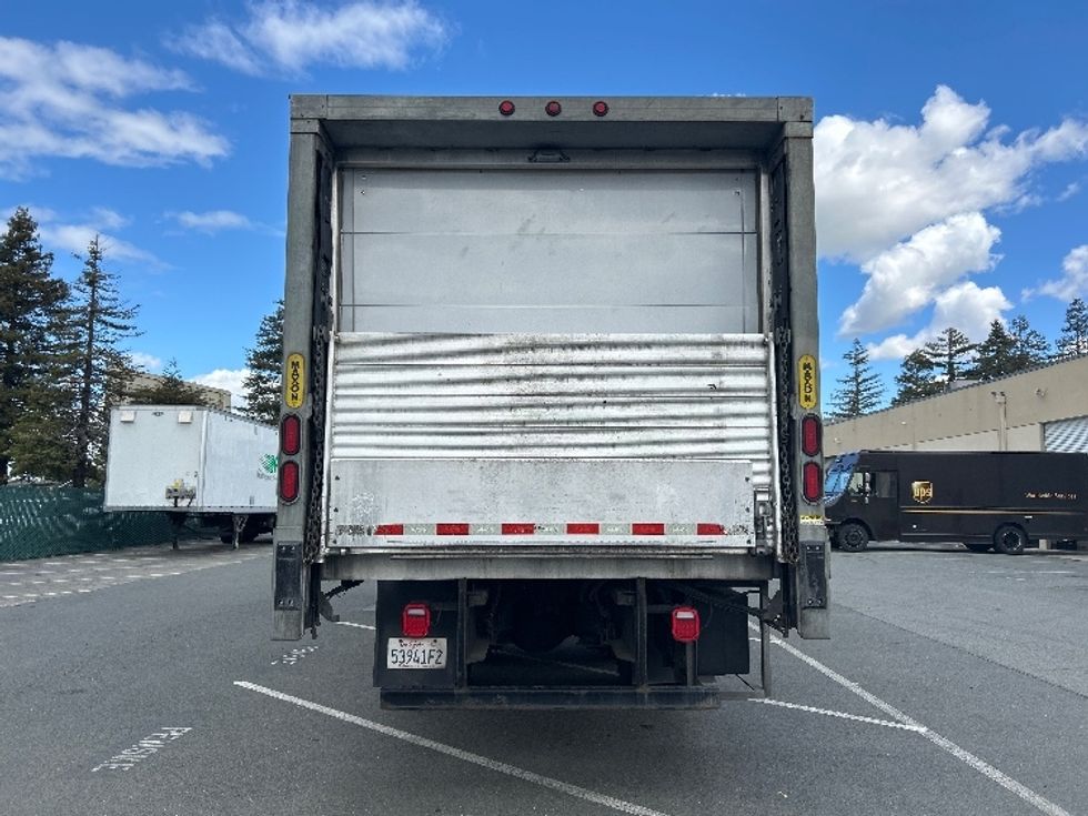 Refrigerated Truck-Light and Medium Duty Trucks-Freightliner-2017-M2-West Sacramento-CA-302,460\n\t\tmiles-$ 43,500 - Image 7