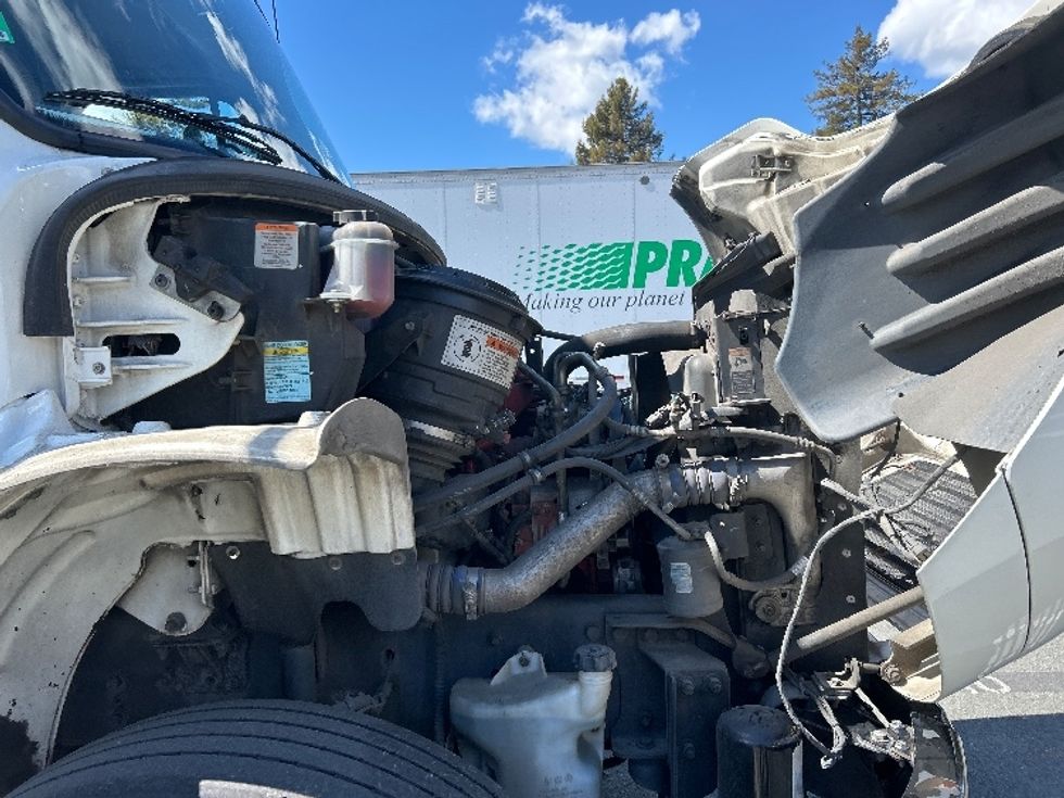 Refrigerated Truck-Light and Medium Duty Trucks-Freightliner-2017-M2-West Sacramento-CA-322,520\n\t\tmiles-$ 41,000 - Image 23