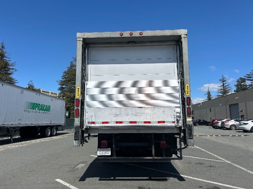 Refrigerated Truck-Light and Medium Duty Trucks-Freightliner-2017-M2-West Sacramento-CA-322,520\n\t\tmiles-$ 41,000 - Image 7