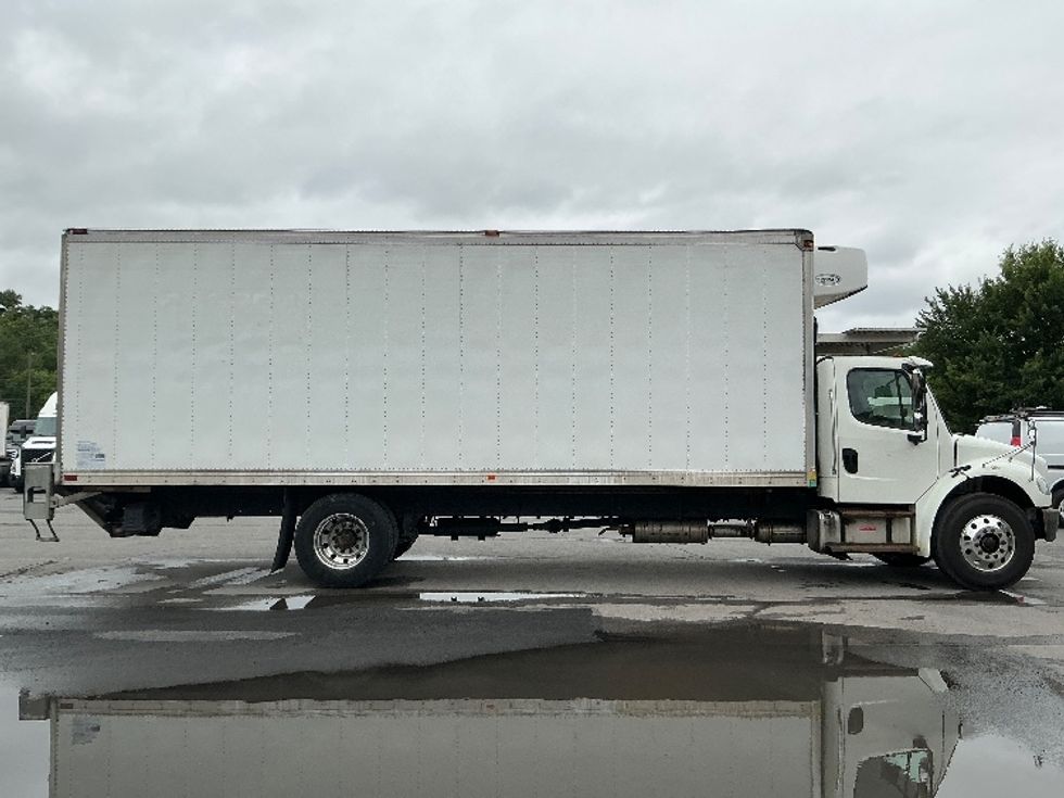 Refrigerated Truck-Light and Medium Duty Trucks-Freightliner-2017-M2-Wilkes Barre-PA-196,151\n\t\tmiles-$ 38,250 - Image 15