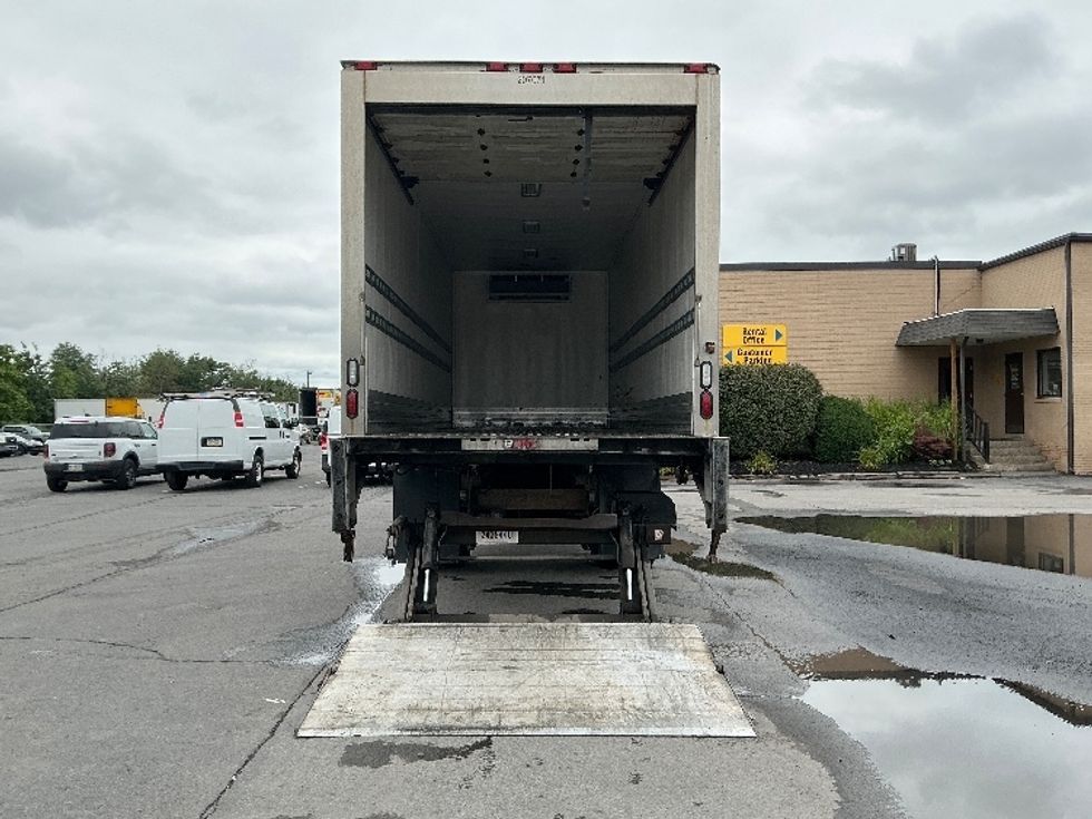 Refrigerated Truck-Light and Medium Duty Trucks-Freightliner-2017-M2-Wilkes Barre-PA-196,151\n\t\tmiles-$ 38,250 - Image 9