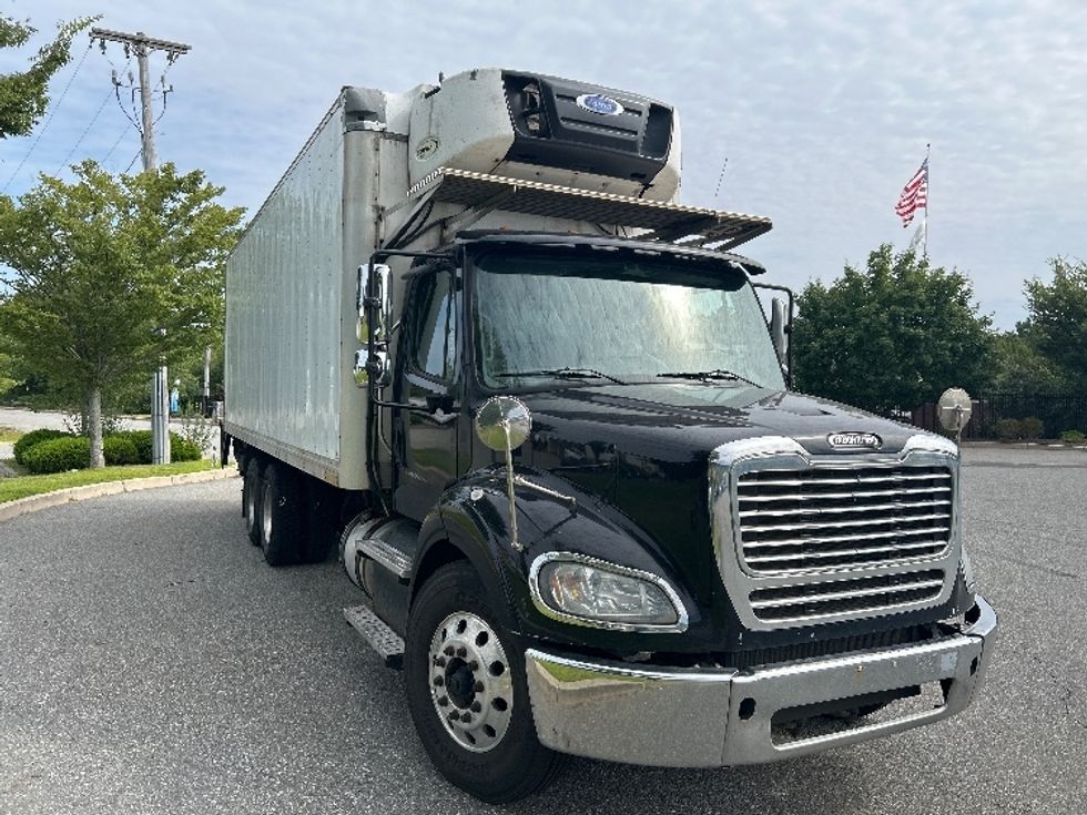 Refrigerated Truck-Light and Medium Duty Trucks-Freightliner-2017-M211264S-Fitchburg-MA-380,697\n\t\tmiles-$ 70,250 - Image 1