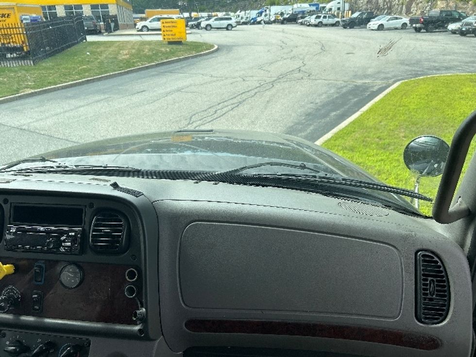 Refrigerated Truck-Light and Medium Duty Trucks-Freightliner-2017-M211264S-Fitchburg-MA-380,697\n\t\tmiles-$ 70,250 - Image 21