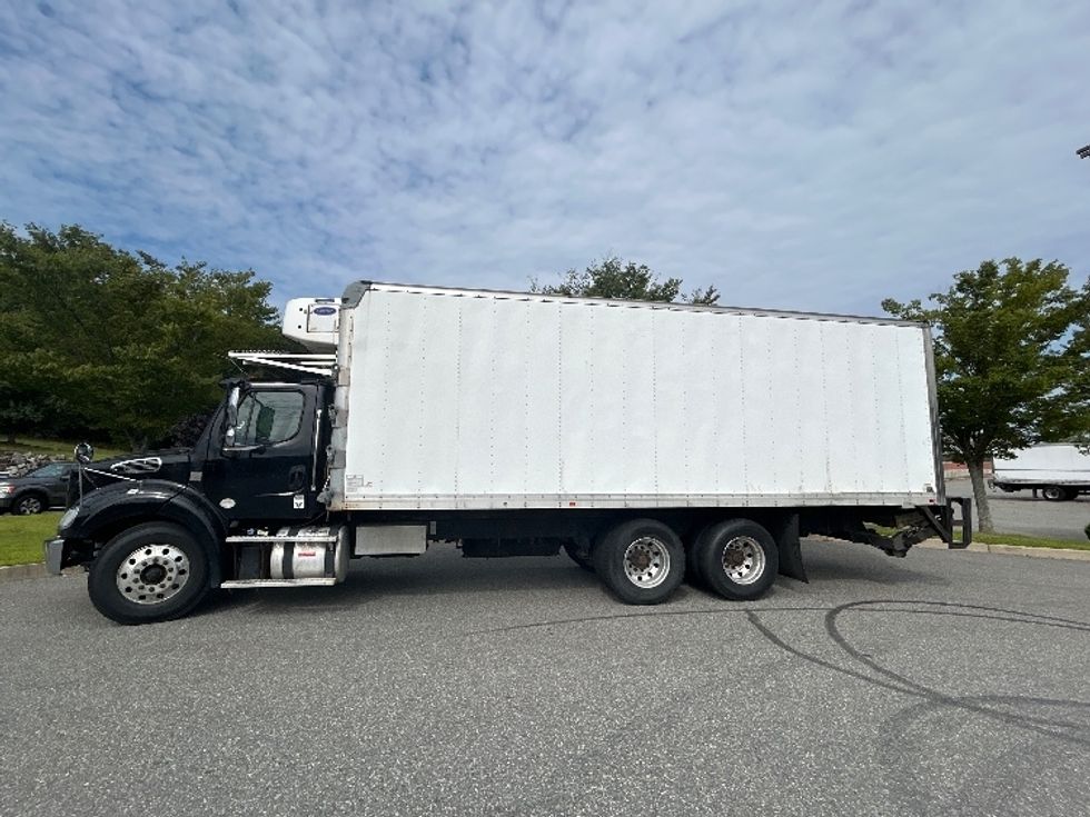Refrigerated Truck-Light and Medium Duty Trucks-Freightliner-2017-M211264S-Fitchburg-MA-380,697\n\t\tmiles-$ 70,250 - Image 4