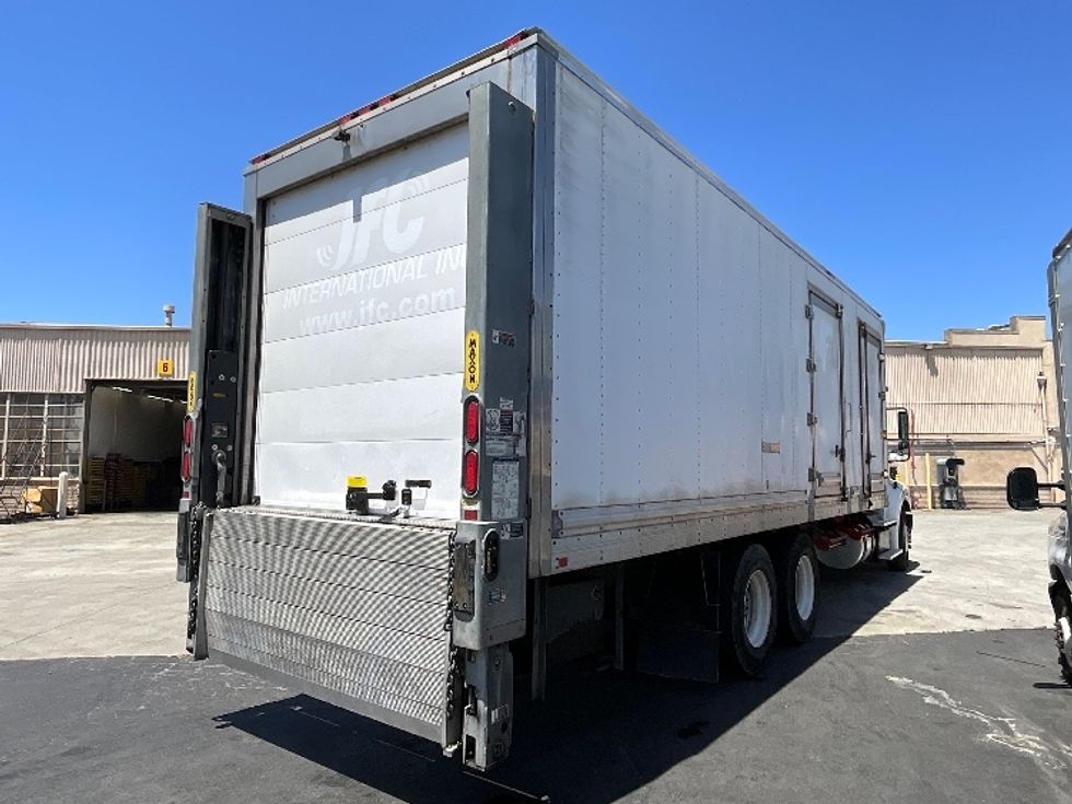 Refrigerated Truck-Light and Medium Duty Trucks-Freightliner-2017-M211264S-West Sacramento-CA-271,285\n\t\tmiles-$ 69,000 - Image 13