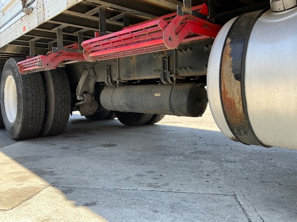 Refrigerated Truck-Light and Medium Duty Trucks-Freightliner-2017-M211264S-West Sacramento-CA-271,285\n\t\tmiles-$ 69,000 - Image 14